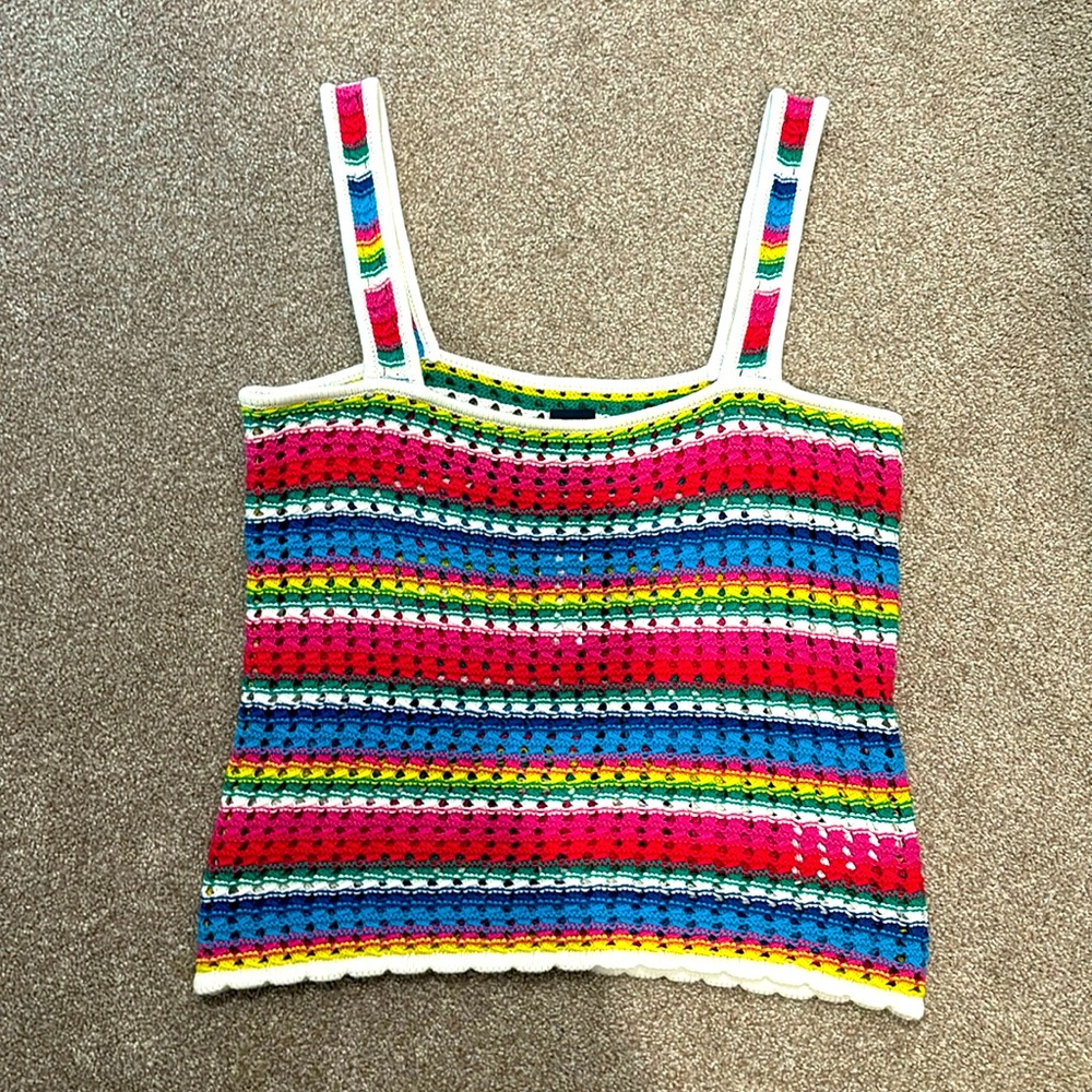 NWT - Gap crochet tank - M